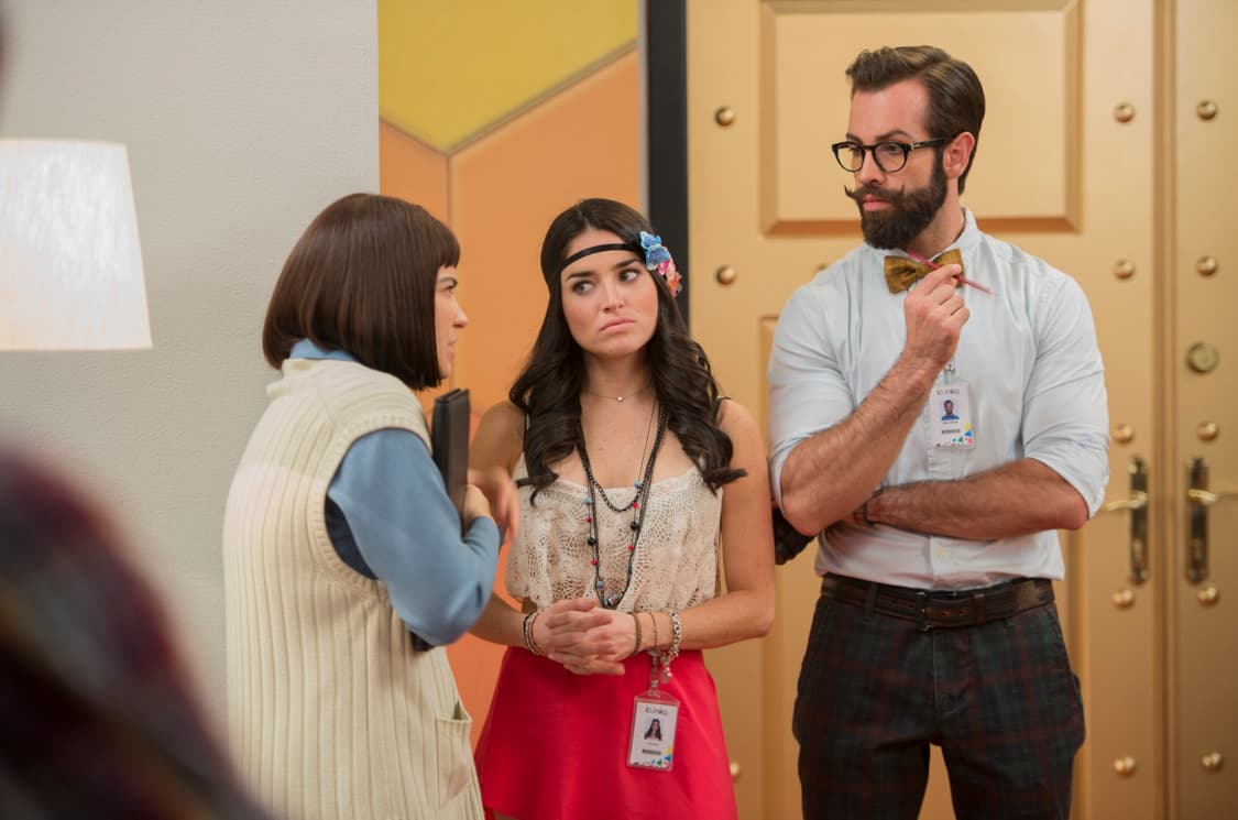 Pero sin importar qué pase, Brisa y Braulio, sus leales amigos dentro y fuera de Icónika, la apoyarán a lo largo de esta aventura.