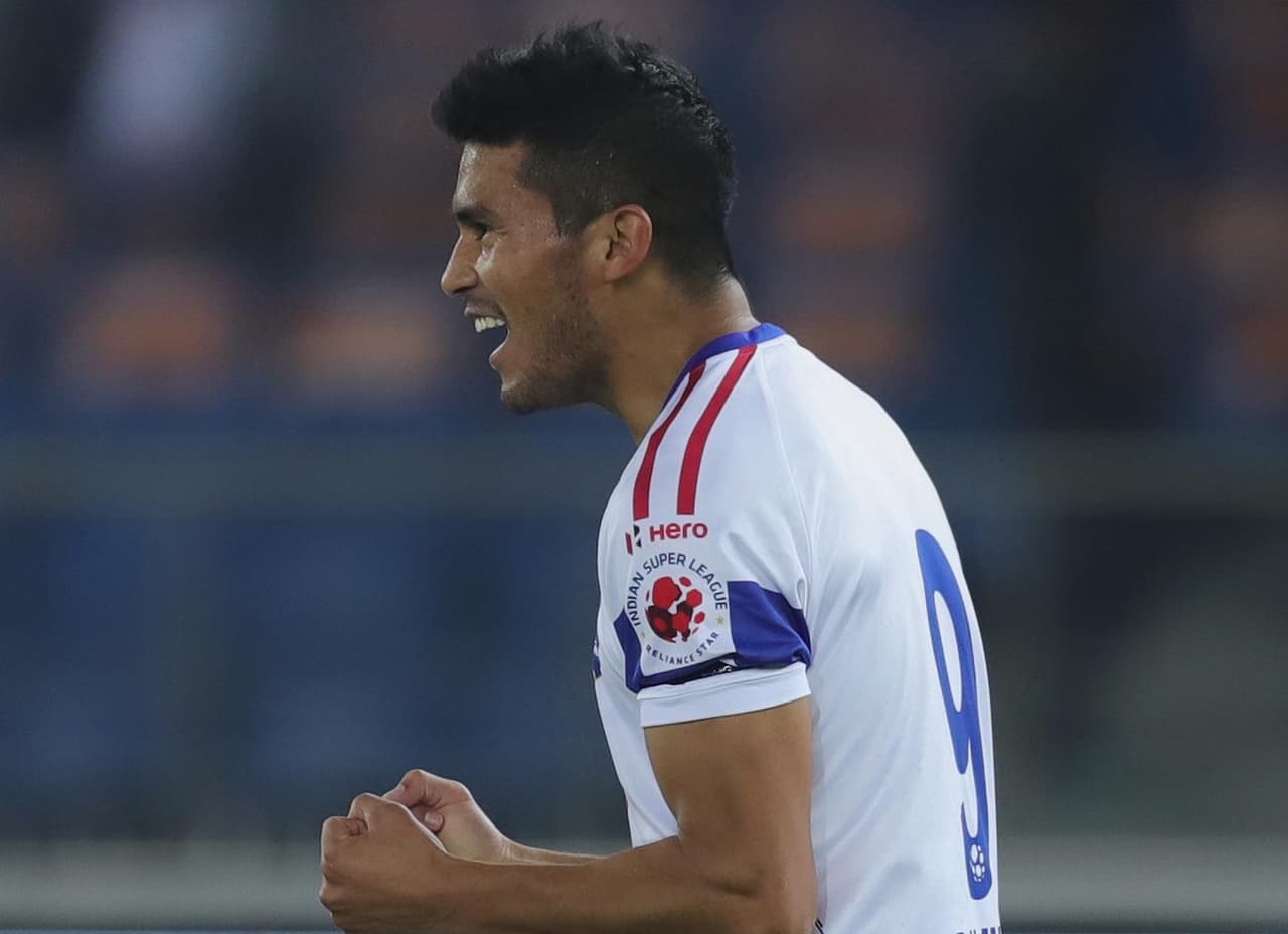 Ulises Dávila se estrena como goleador en su aventura asiática