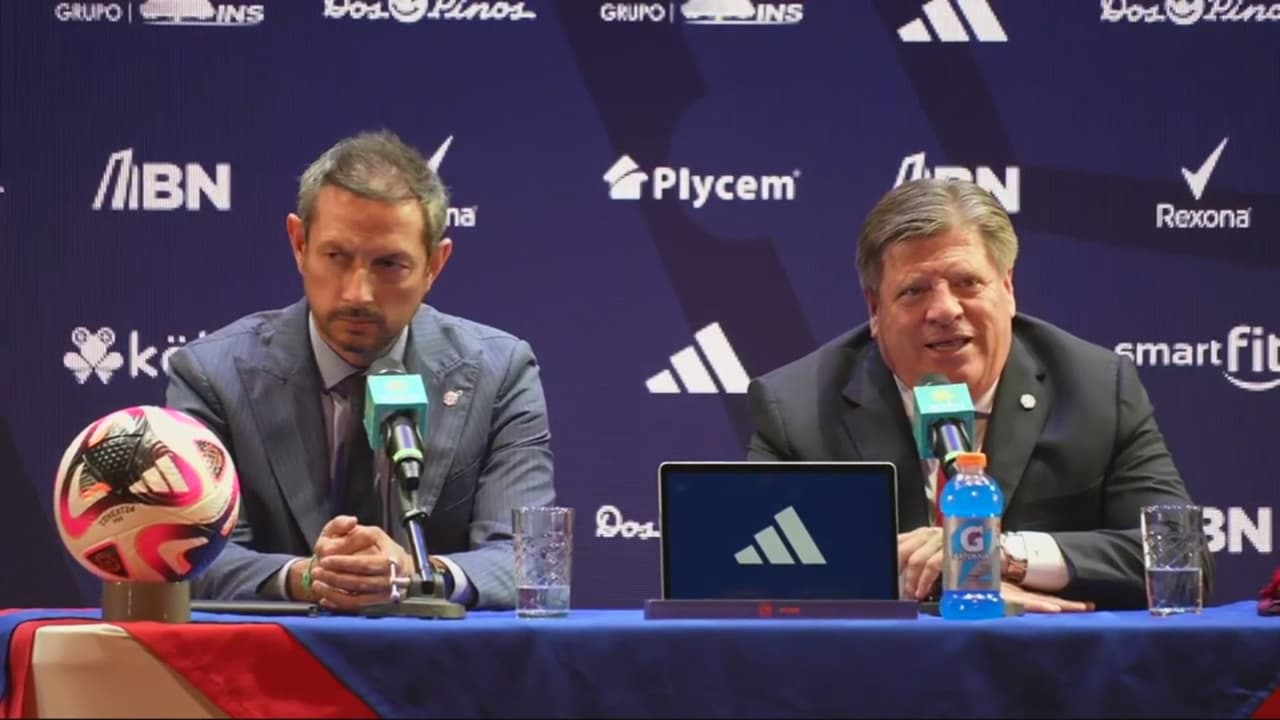 Miguel Herrera: "Estamos abriendo puertas cuando en México se nos están cerrando"