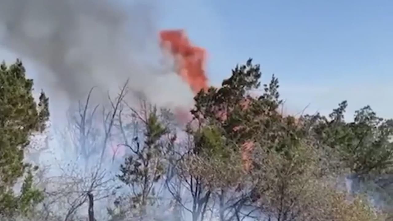 Incendio en el Condado Medina ha consumido miles de acres y provocado evacuaciones