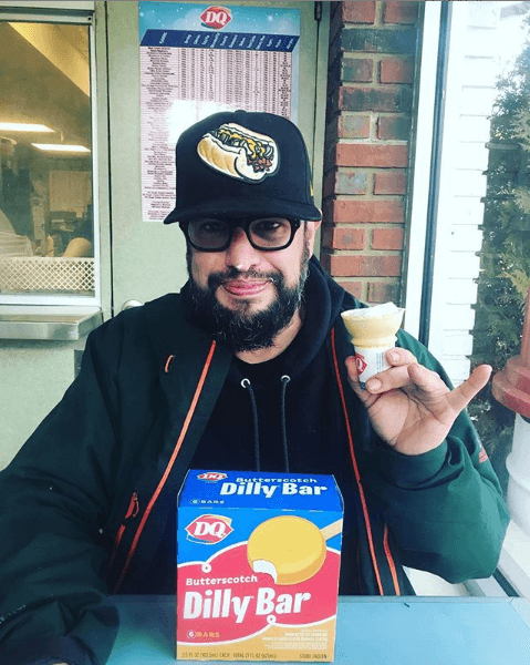 De acuerdo a la 
<b><a href="https://www.lacubananewyork.com/chef-carl-ruiz" target="_blank">página oficial de La Cubana</a></b>, Carl Ruiz tenía más de 25 años de experiencia en la industria de los alimentos. Abrió varios restaurantes en varias partes del mundo y también fue famoso por su carrera en la radio y televisión.