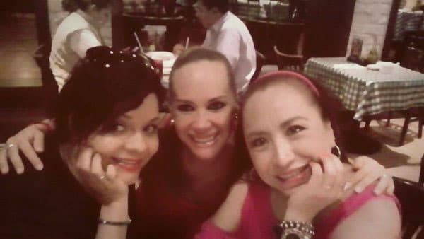 Así luce actualmente Rosalba, quien ha mantenido contacto con Ginny Hoffman.