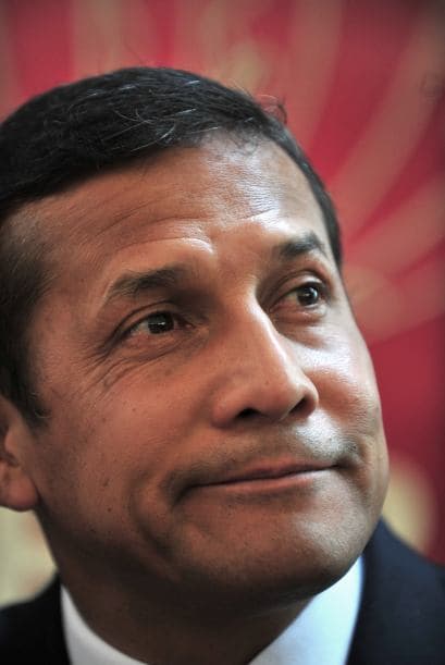 El ex militar izquierdista Ollanta Humala, el favorito para ganar la elección --aunque no triunfaría en primera vuelta-- insistió el viernes en que realizará cambios en el país pero sin afectar la estabilidad económica y democrática que se logró consolidar en los últimos 10 años.