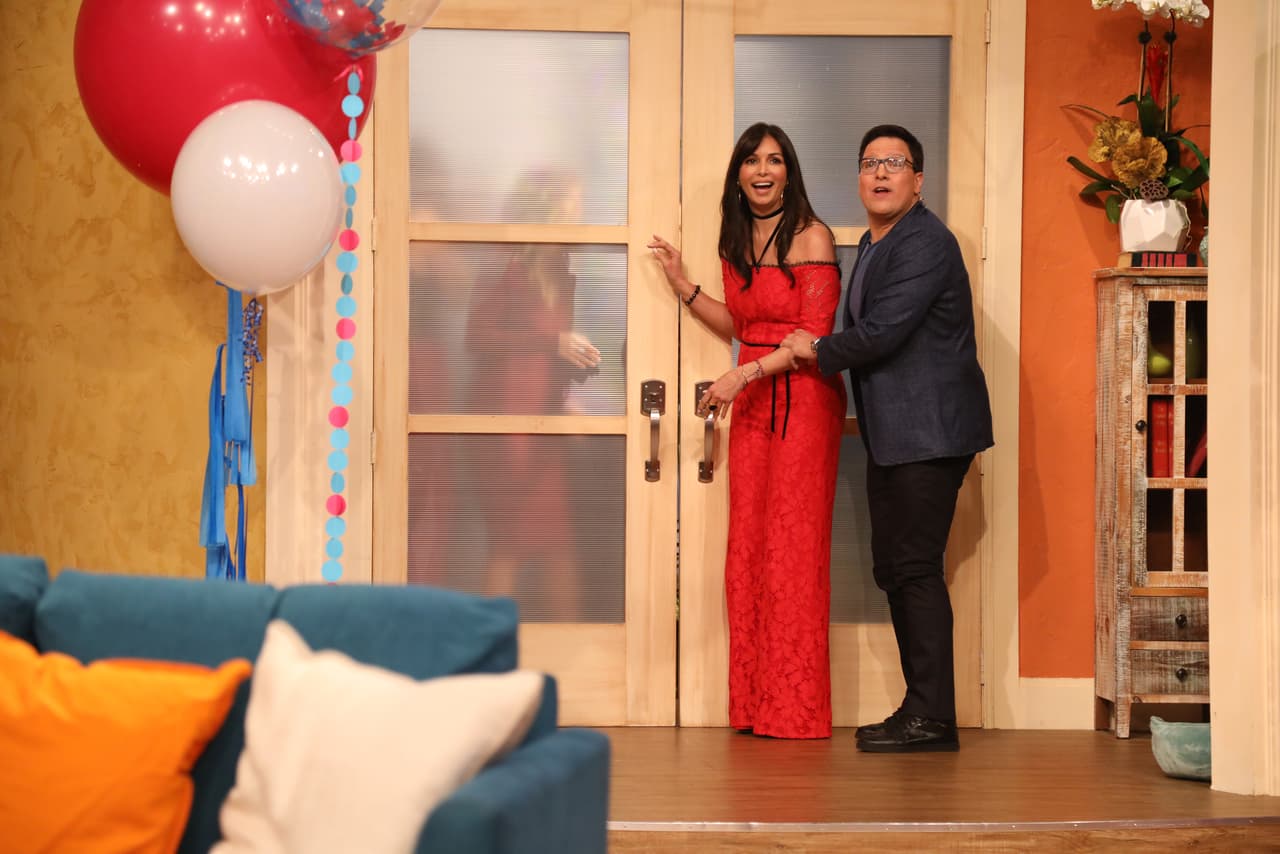 ¿A quién esperan Giselle Blondet y Raúl González?