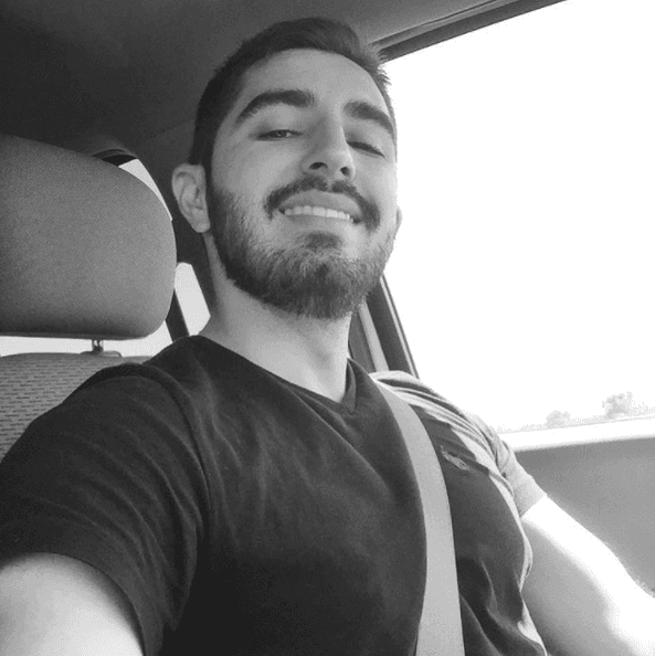 Pero Joss también le ha sacado gran provecho a su talento natural para escribir canciones.