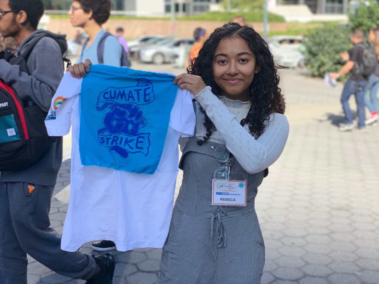 La manifestación está siendo liderada principalmente por la juventud. La activista sueca Greta Thunberg dirá palabras de apoyo y desde nuestros países, la atención se centra principalmente en los pueblos indígenas.