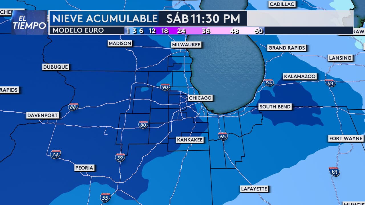 <b>Acumulaciones previstas alcanzan hasta 12 pulgadas en algunas zonas. </b>Las proyecciones del NWS indican que entre el mediodía y las 7 p.m. las nevadas podrían dejar entre media y una pulgada por hora. Los totales alcanzarían entre 7 y 9 pulgadas en gran parte del área, y hasta 12 pulgadas en localidades al noroeste de Chicago. Al sur de la I-80, una mezcla invernal podría reducir levemente los montos, aunque varias pulgadas siguen siendo probables.
<br>