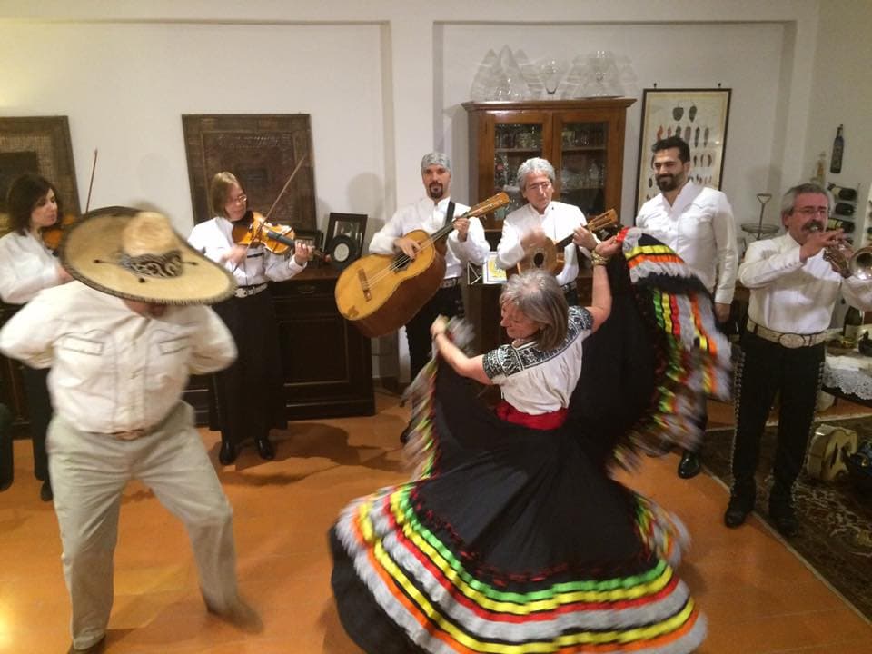 Se armó la fiesta con el Mariachi Romatitlán.
