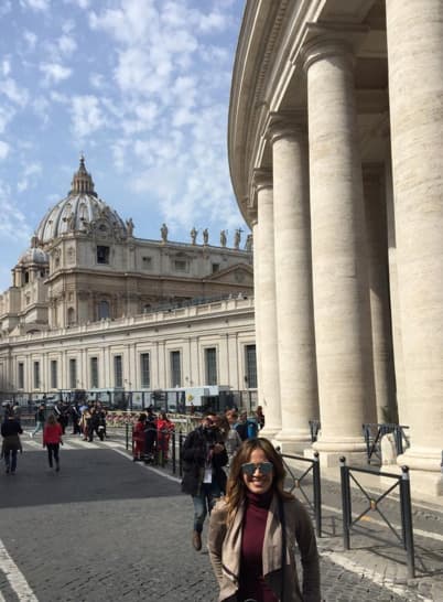 ¡Qué emoción! Karla Martínez desde el Vaticano.
