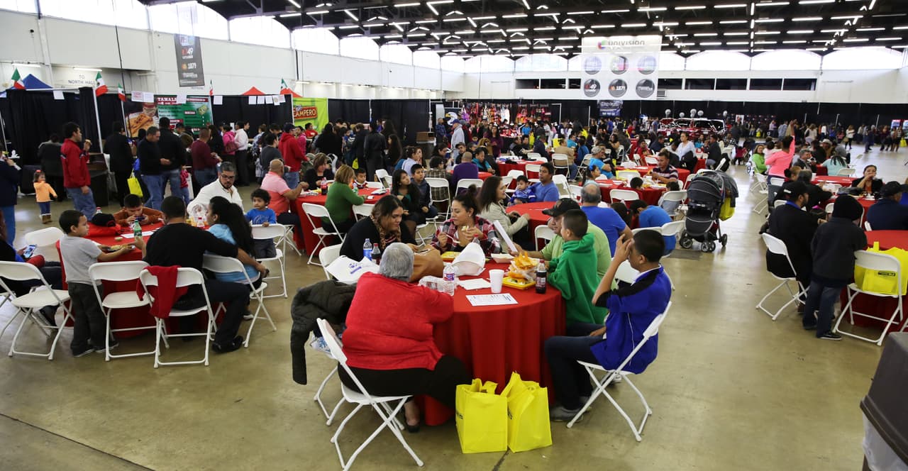 Miles disfrutaron de sabrosos tamales y la grata presencia de Alejandró Chabán