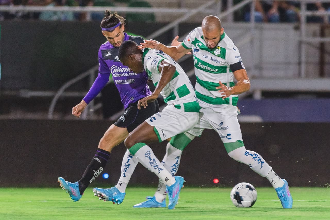 Mazatlán venció 1-0 a Santos en la Jornada 15 con gol de Gonzalo Sosa.