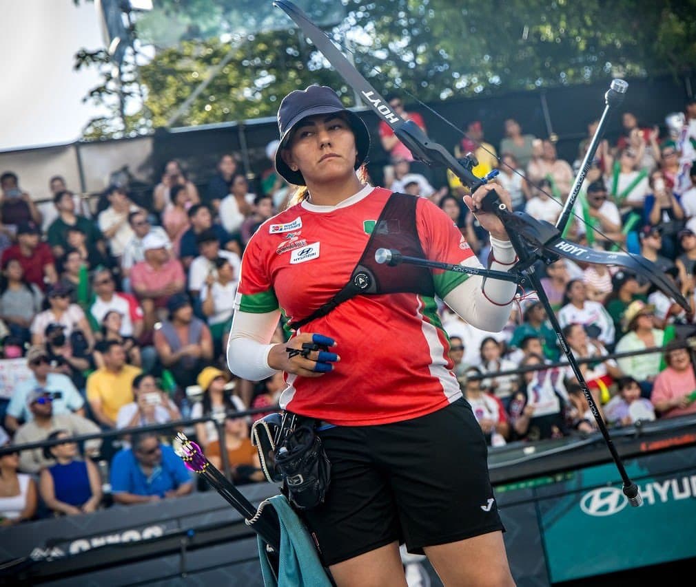 Alejandra Valencia se ve ganando medalla en París 2024