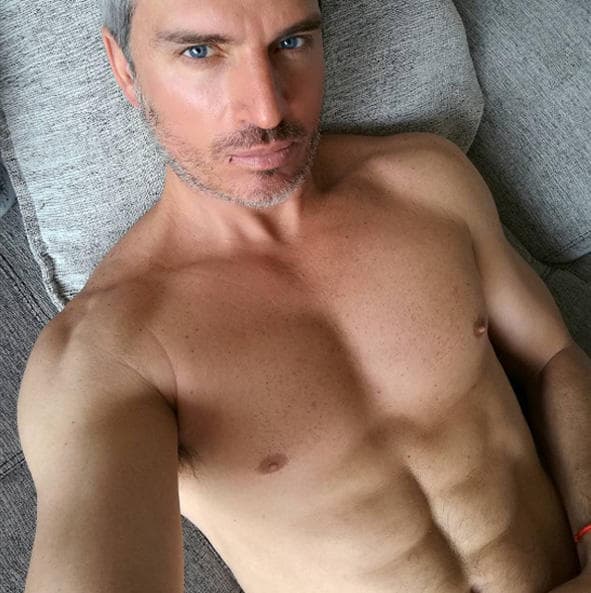 El actor de Tres Veces Ana se siente feliz en su faceta de papá y comparte sus mejores momentos al lado de sus bebés.