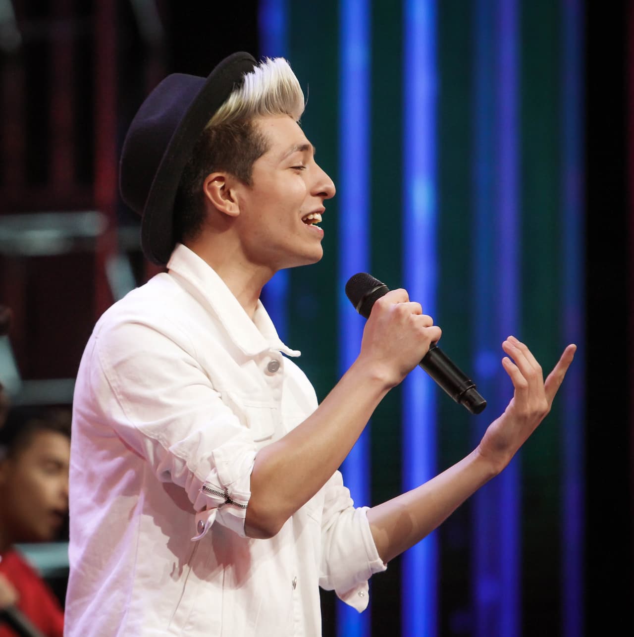 Laura le pidió a Iosvany cantar la última parte de la canción, algo no andaba bien.