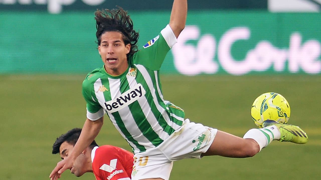 Diego Lainez inició trámite para naturalizarse español