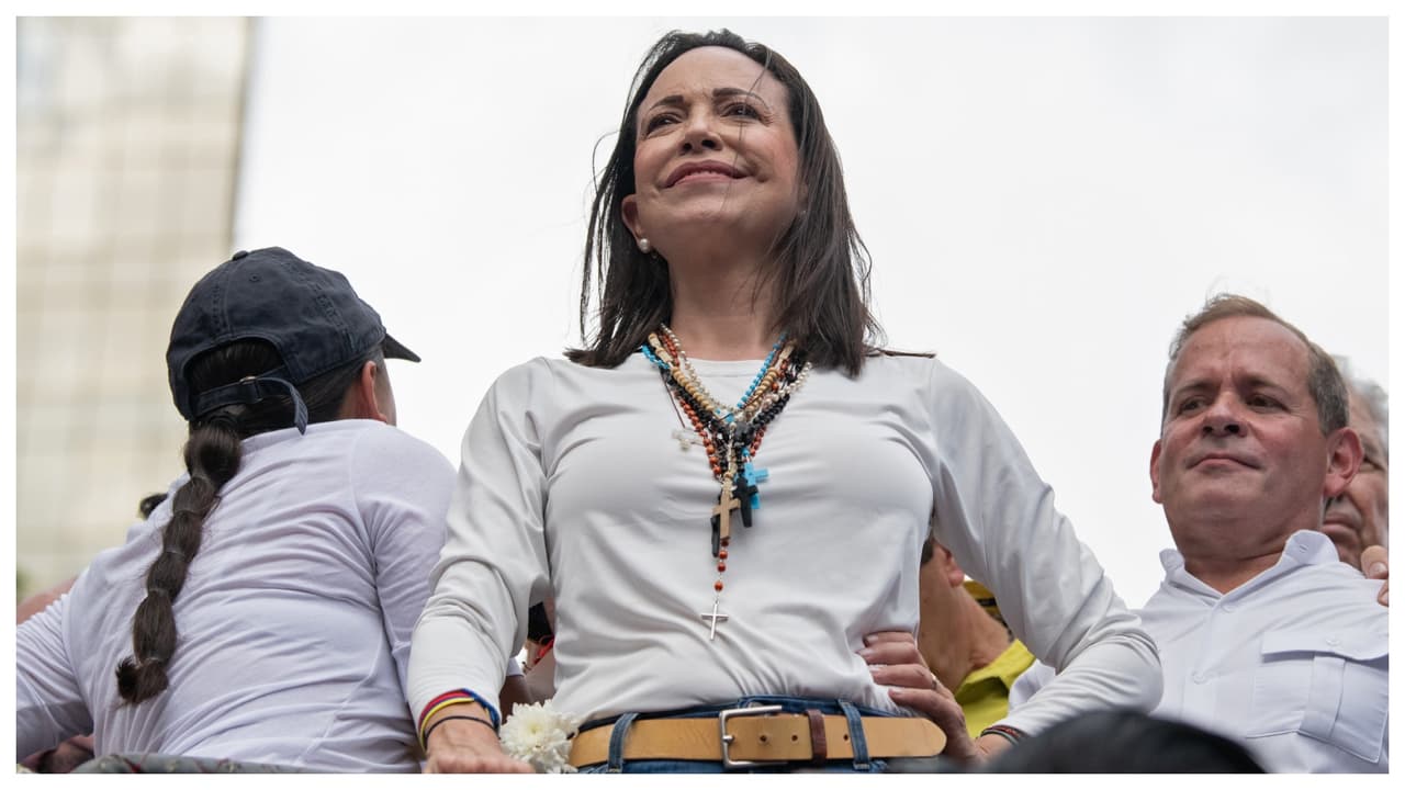 "Escribo esto desde la clandestinidad, temiendo por mi vida": María Corina Machado en el WSJ