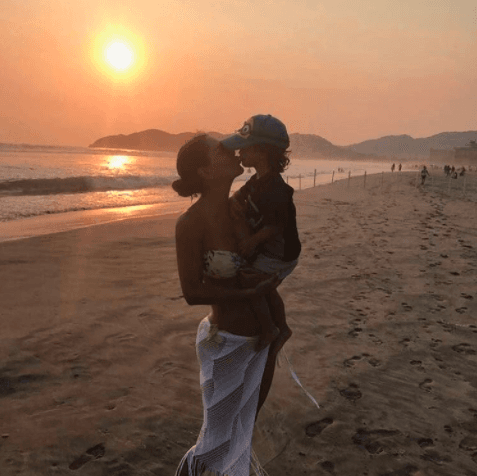 Ninel Conde con su pequeño Emmanuel.