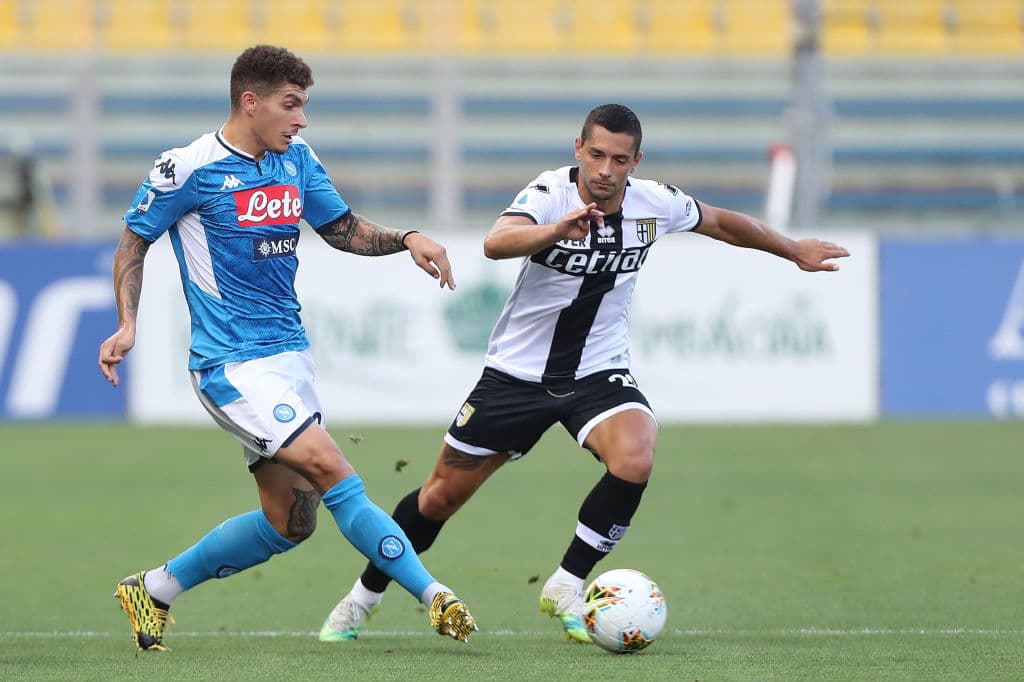 Los locales estuvieron muy cerca de abrir el marcador a los 30’ de juego. Di Lorenzo apareció para evitar el gol en la línea de meta.