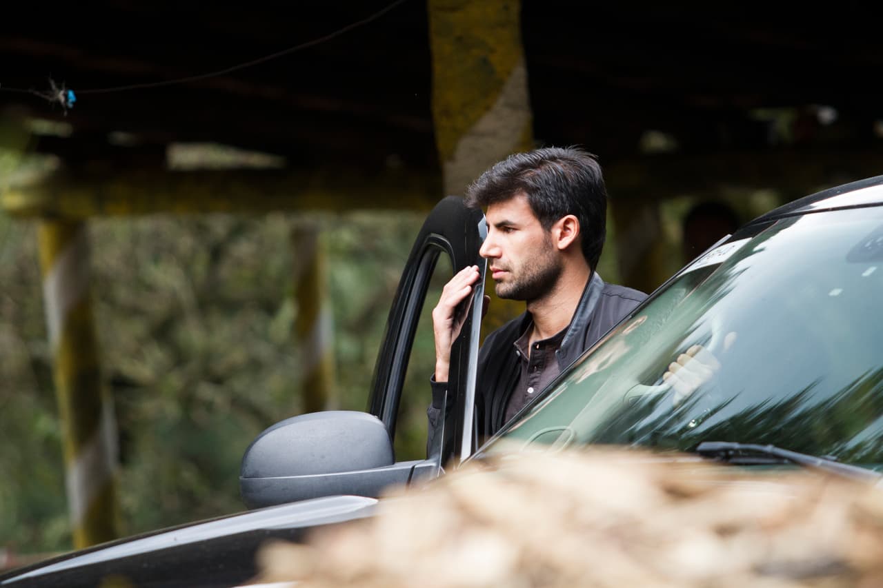 Dave (Juan Eduardo Colucho) era uno de los agentes que perseguían a Yolanda.