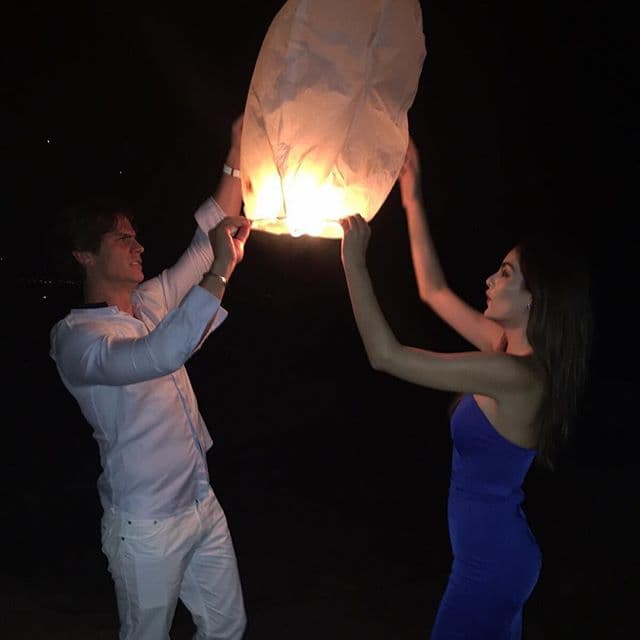 La ex Miss Universo y su galán la pasaron de maravilla en compañía de varias amistades.