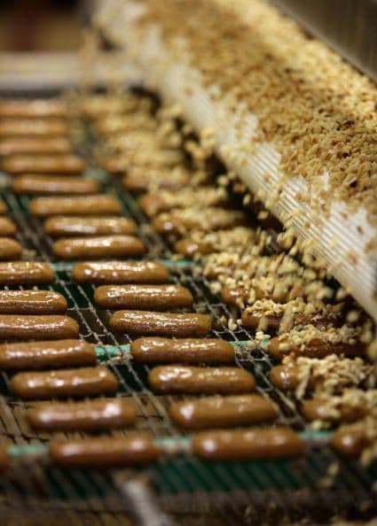 Empleos que impliquen utilizar máquinas de panadería motorizadas.