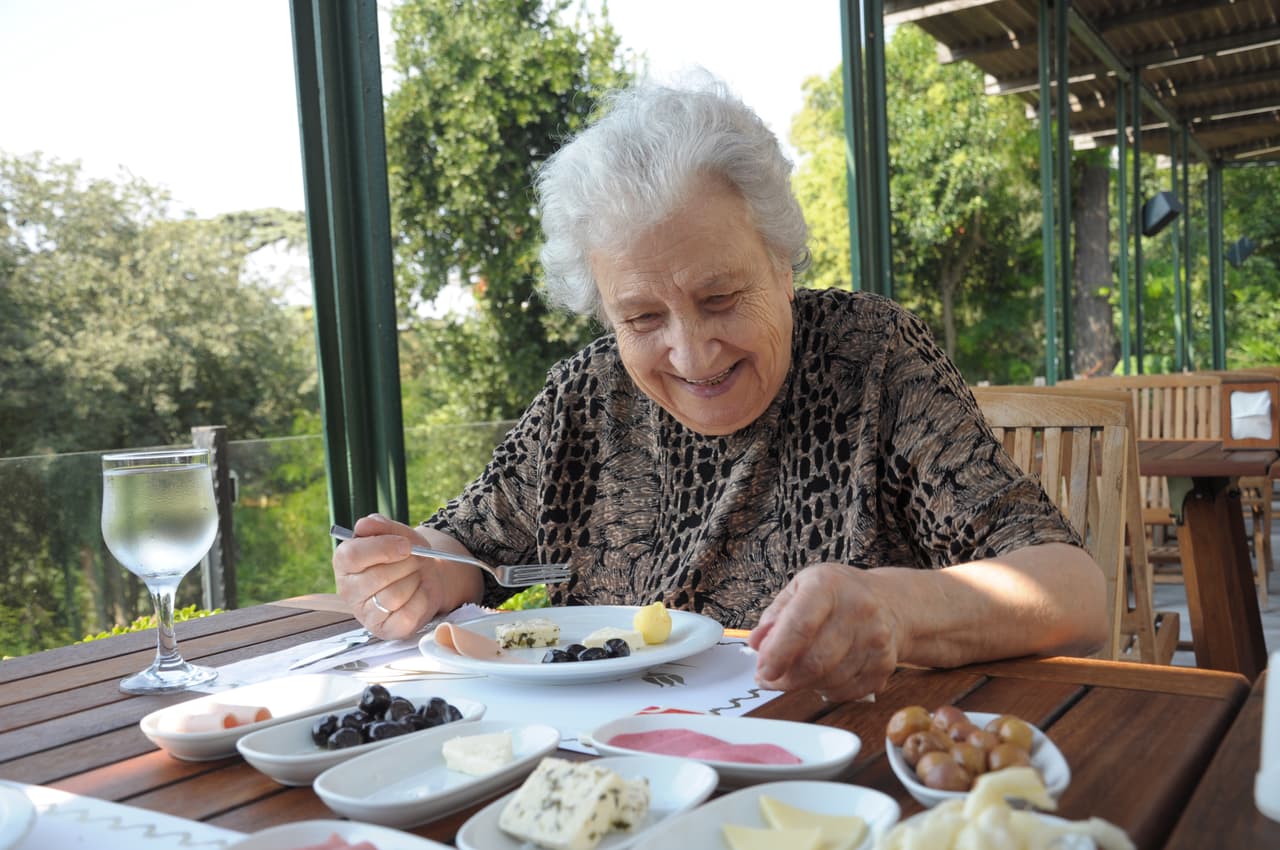 Estas dos dietas desarrolladas por científicos mantienen sano al cerebro y previenen el Alzheimer