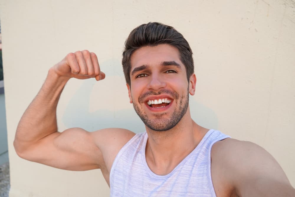 Tú y el Jabalí son muy compatibles pues ambos son signos Yin y poseen esa polaridad negativa que se une y al mismo tiempo dentro del horóscopo chino hay una gran compatibilidad así que no te preocupes. Acuérdate, serpiente, que en el horóscopo oriental eres la sabiduría, nada que ver con la forma en la que hablan en occidente de ti. La serpiente según el horóscopo chino es la sabiduría, la belleza, la inteligencia, así que todos esos son factores que te están envolviendo y podrás expresarlos de una manera maravillosa y firme.