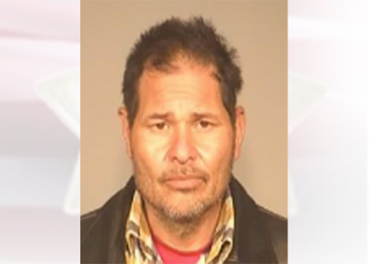 Nombre: Jimmy Espinoza
<br>Fecha de Nacimiento: 6/30/1968
<br>Orden de arresto: #20001191