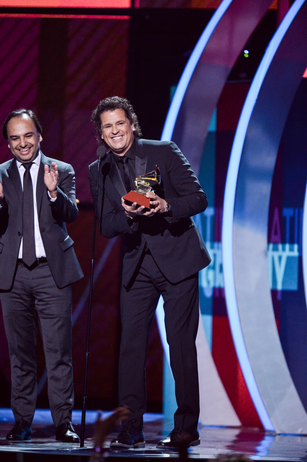 Gracias a 'La Bicicleta' se llevó el premio a Canción del Año'.