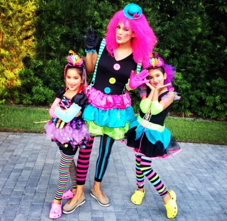 ¡Dulce o truco! Mira qué tan pequeñas estaban las hijas de Karla Martínez vestidas de muñequitas, sin duda, más que espanto causaron ternura y encanto.