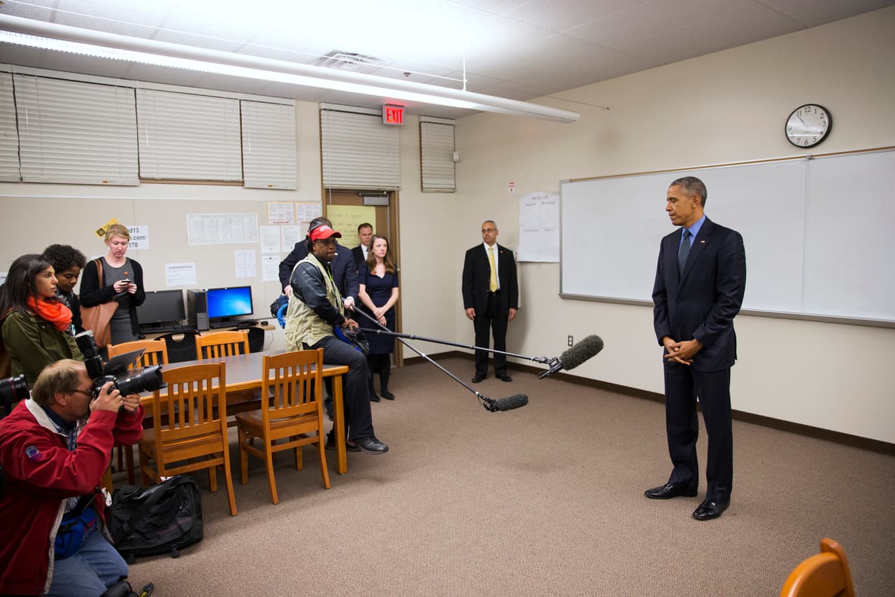 Obama en el Indian Springs High School de San Bernardino.