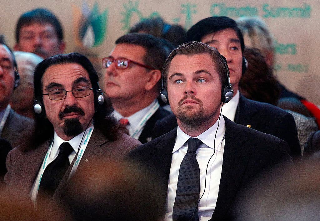 Incluso, presentó como parte de su defensa una carta de su exsuegro, George DiCaprio, que confirmaba su declaración, además de varias fotografías acompañada del protagonista de 'Titanic'.