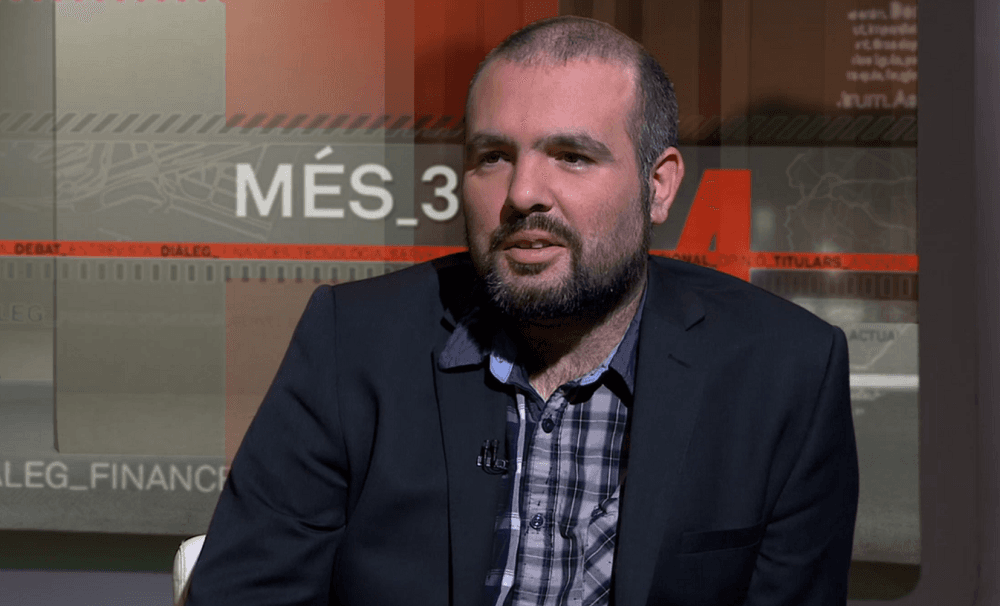 Guillem Anglada-Escudé es un astrofísico español, elegido por 
<i><a href="http://time.com/collection/2017-time-100/4742707/natalie-batalha-guillem-anglada-escude-michael-gillon/">Time</a></i> junto a Natalie Batalha y Michaël Gillon, por su trabajo para buscar en el universo exoplanetas. "En la actualidad sabemos que hay cientos de otros planetas, posiblemente inhabitados. Puede que en este siglo o en el siguiente, desarrollaremos la tecnología para poder visitarlos", 
<a href="http://time.com/collection/2017-time-100/4742707/natalie-batalha-guillem-anglada-escude-michael-gillon/">escribe la revista</a>.