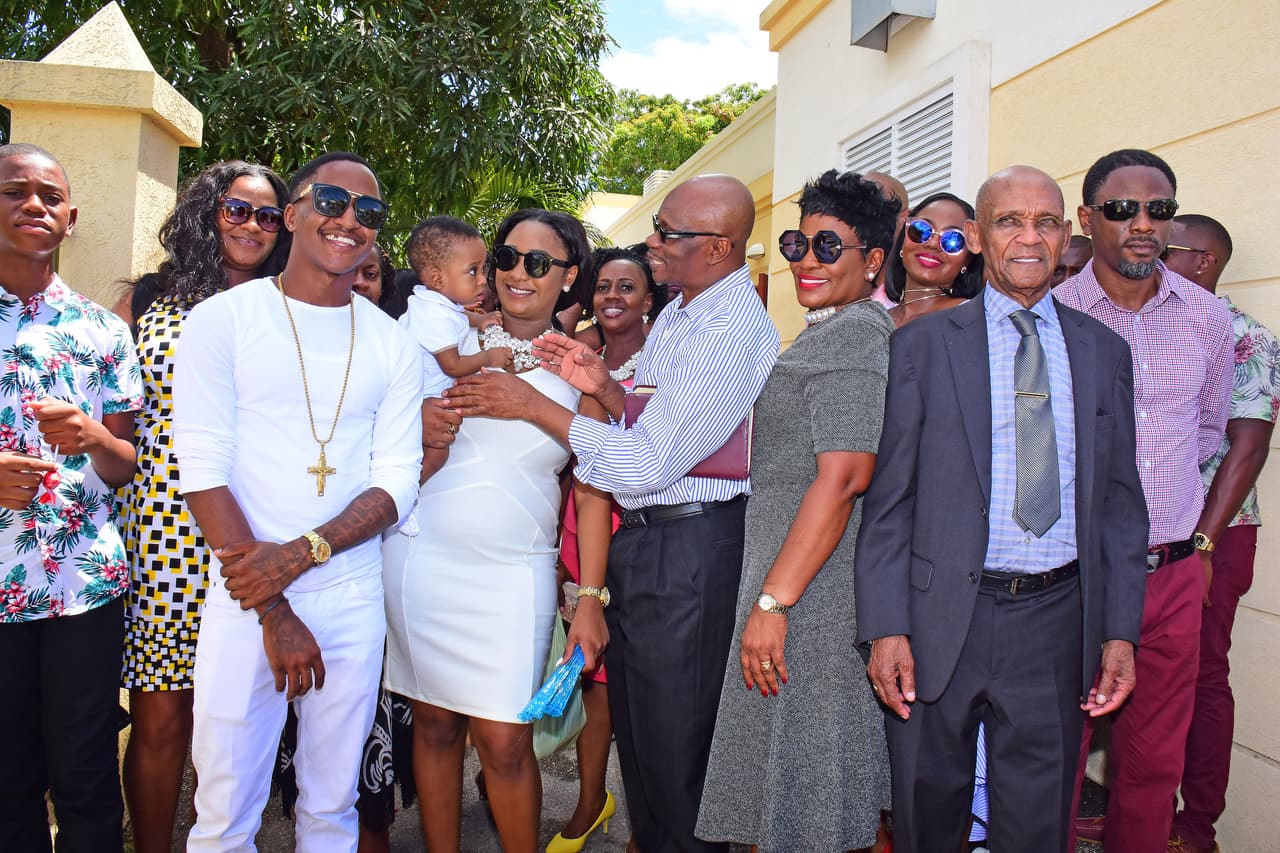 Una foto de toda su familia.