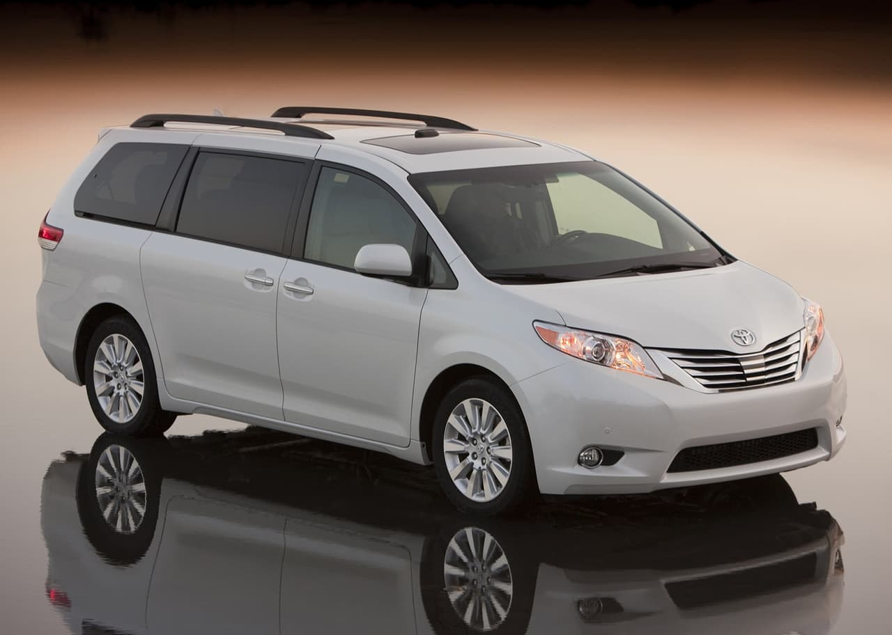 <h3 class="cms-H3-H3"><b>2 - Toyota Sienna</b></h3>
<br>
<br>
<b>Porcentaje de dueños que mantuvieron el vehículo por más de 15 años:</b> 15.50%
<br>
<b>Comparado al promedio:</b> 2.0x