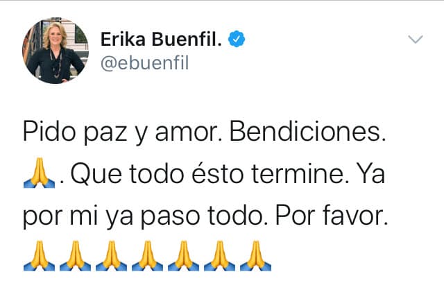 En el primero, compartió el video del presentador y escribió: "
<b><a href="https://twitter.com/ebuenfil/status/1292205395444932609" target="_blank">Pido paz y amor</a></b>. Bendiciones. Que todo esto termine. Ya por mí, ya pasó todo. Por favor". 
<br>
