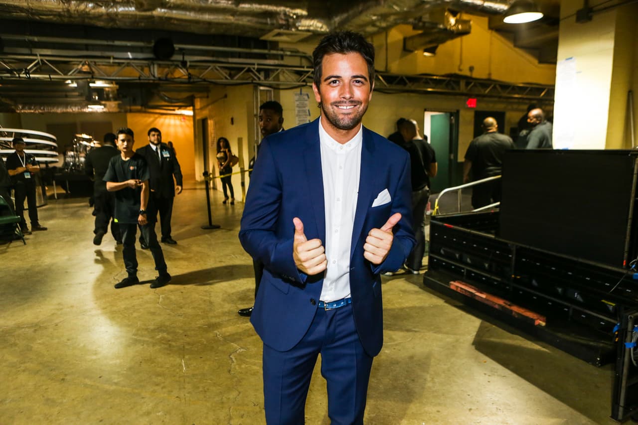 ¿Y qué tal Mane de la Parra? El cantante traía toda la actitud.