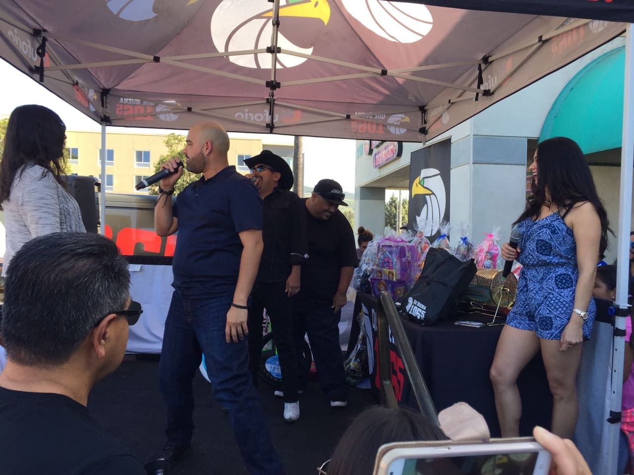 Raúl 'El Pelón', Carla Medrano y El Feo se enamoraron del cariño por parte de sus seguidores en San Diego.