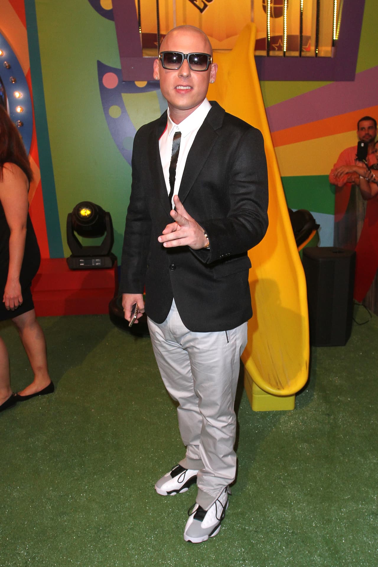 En aquella ocasión se registró que la licencia de conducir de Cosculluela estaba vencida desde 2012 y supuestamente tenía 67 multas de tránsito sin pagar.