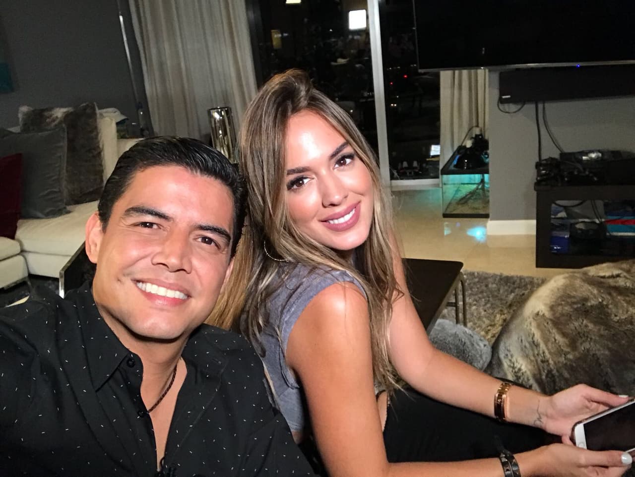 Durante la entrevista con Orlando Segura, Shannon contó cómo el cantante la conquistó: "Marc es muy detallista."