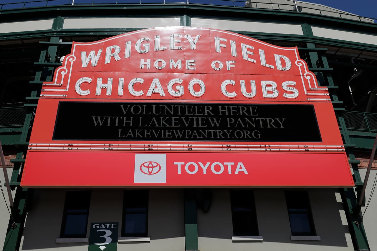 Dueño de los Cubs dice que equipos no son inmensamente ricos