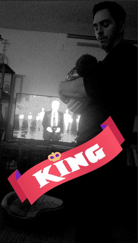 Aislinn Derbez compartió las fotos de la íntima celebración junto a su esposo Mauricio Ochmann y Kailani, quien nació apenas el pasado 25 de febrero.