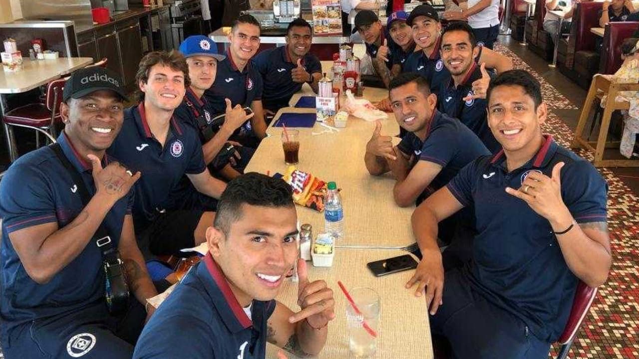 Cruz Azul recibió primera dosis de vacuna contra el Covid-19