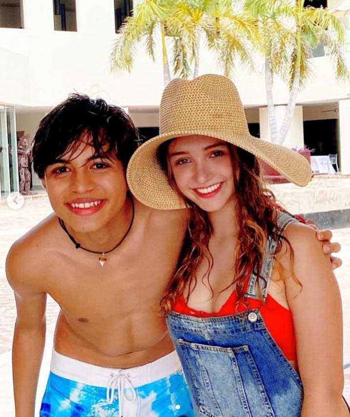 Parte de la satisfacción que ahora tiene sobre sus escenas de besos con Alessio Valentini viene de la buena química que ha logrado con él. 
<br>