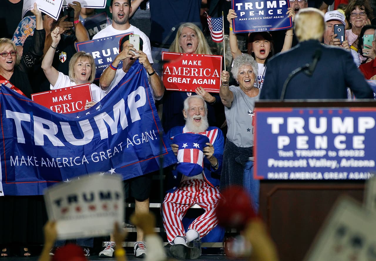 Trump dice que las elecciones están manipuladas y en Arizona algunos le creen 