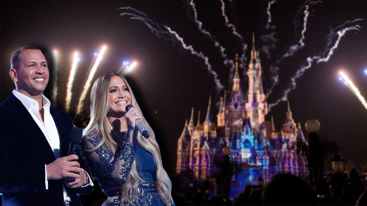 La pareja recibió 2018 en Disneyland. Alex Rodríguez compartió con sus seguidores la manera en que él y Jennifer López disfrutaban su primer Año Nuevo juntos.