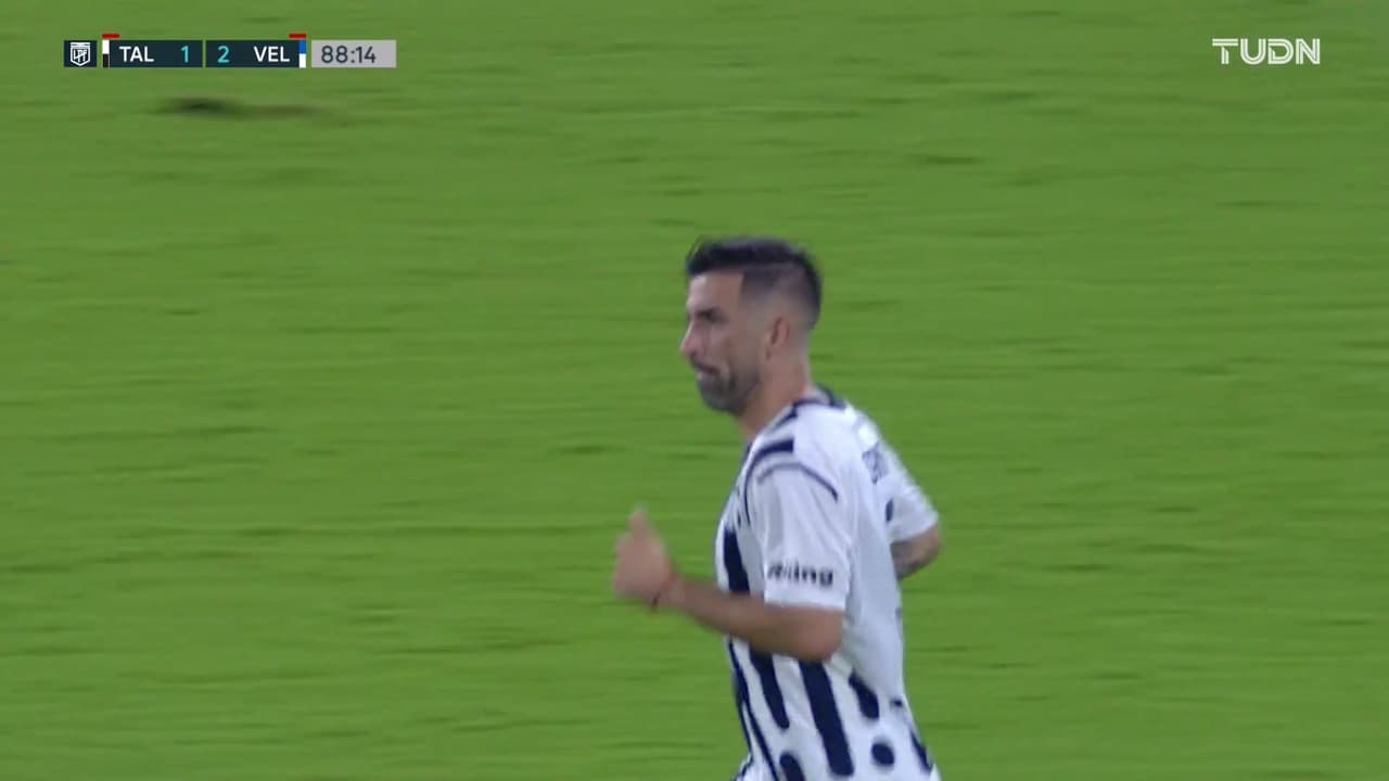¡Descuentan! Cabezazo letal de Romero para el 1-2 de Talleres