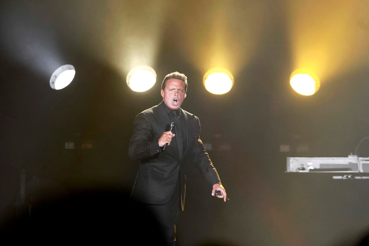 Hasta el momento se desconoce si el cantante tomará acciones legales ante
<b>el presuntos ataque cibernético</b> a su cuenta.