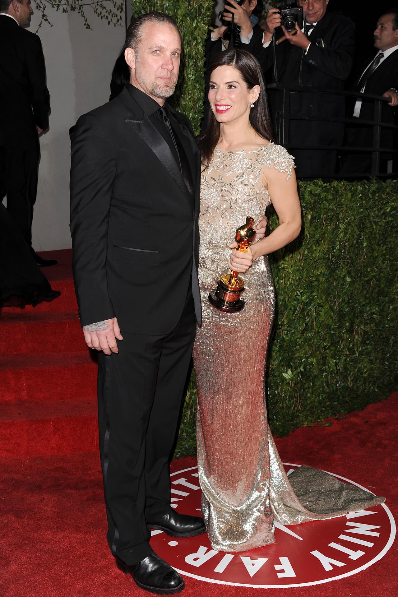 El matrimonio de cinco años de Sandra Bullock y Jesse James terminó por una indiscreción que se hizo pública.