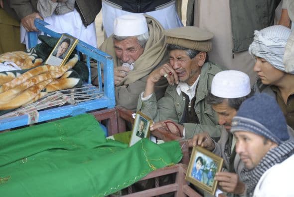 "Vemos cómo no para de crecer la violencia de todo tipo en nuestro país", afirmó Jahangir, quien denunció que "el terrorismo basado en explotar una determinada visión religiosa se nutre de una creciente religiosidad de los ciudadanos".